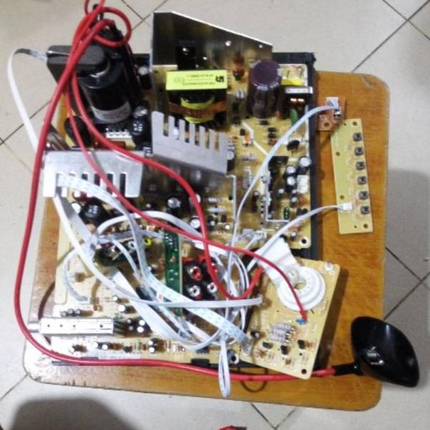 ↭ Mesin tv slim 21in ↸