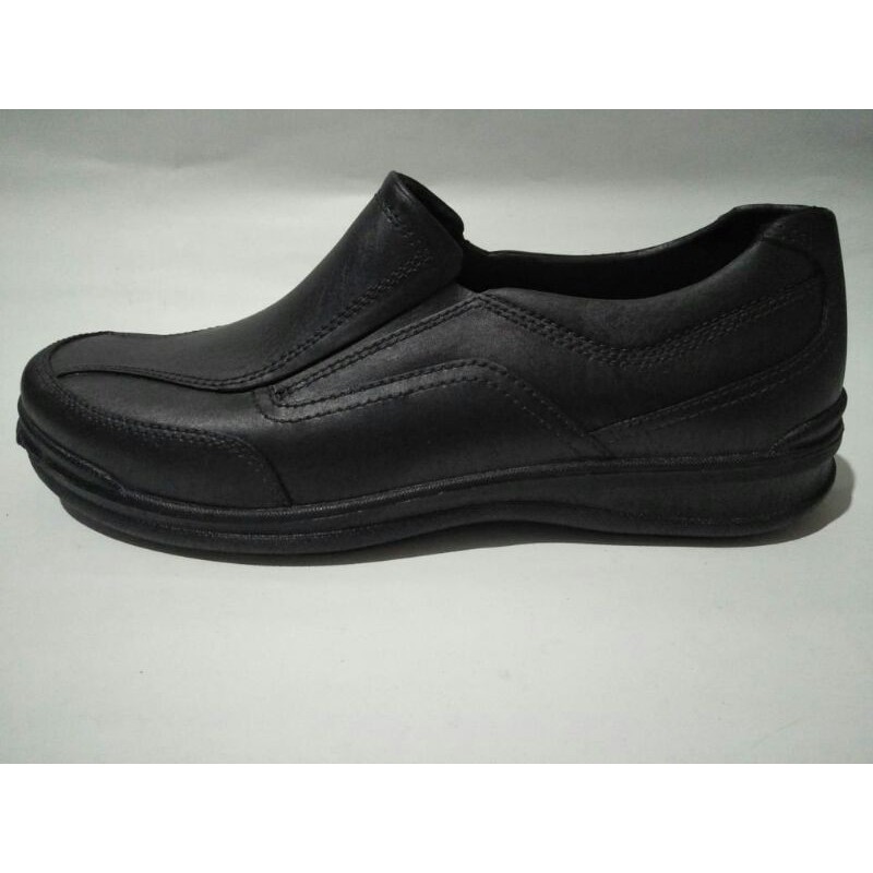 ATTAB505 - Sepatu Fantopel Kerja Pria Sepatu Safety Karet Hitam Polos Anti Air Size 39 - 42