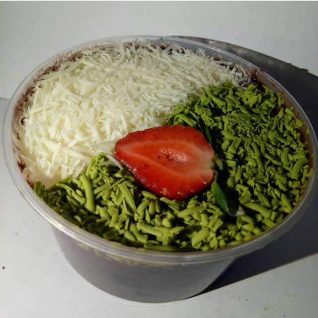 

CAKE LUMER KEJU PARUT + GREENTEA PARUT 300ML (CUP)