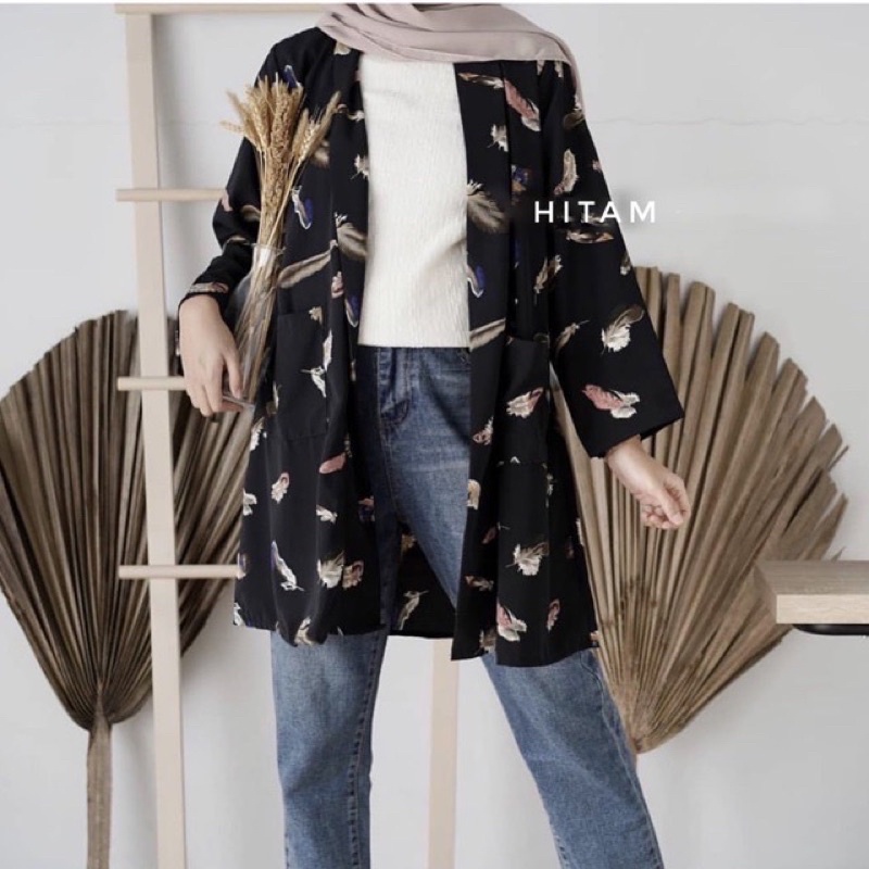 Cardigan motif bulu/ Malauni long cardigan-Hitam