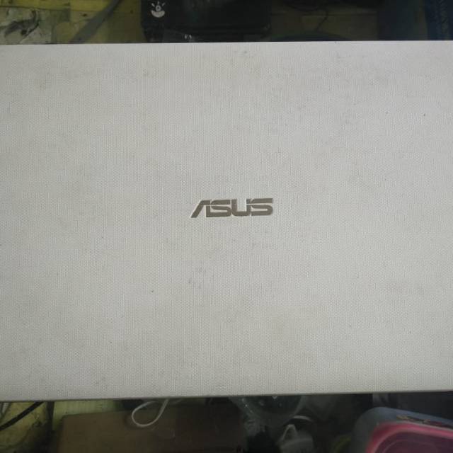 Laptop Asus Putih mulus