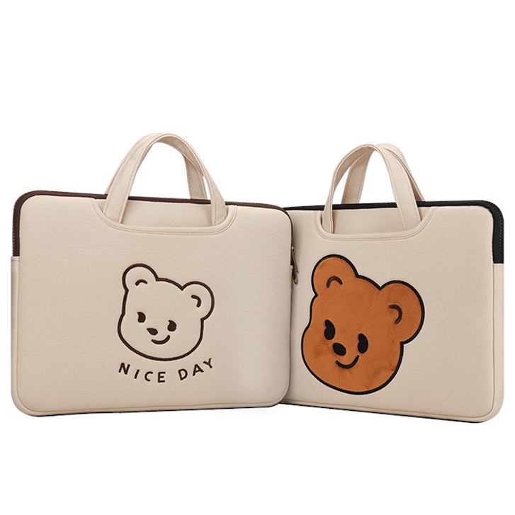 Sleeve Pouch Sarung Tas Bag Case Ipad Tab Tablet Macbook Air Pro Laptop Asus Acer Lenovo HP Huawei 11 12 13 14 15 inch Motif Gambar Beruang Bear Warna Putih Krem Coklat White Brown Lucu Cute Murah Korean Model Tali Jinjing Banyak Slot Ruang Stationary