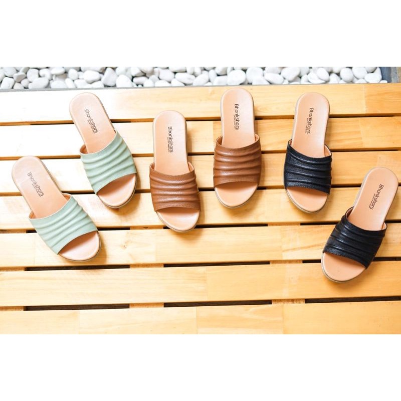 sandal kulit bhonkshors