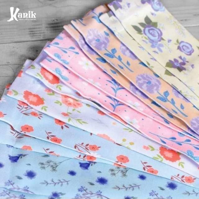 Kaos Kaki Kanik Printing Floral