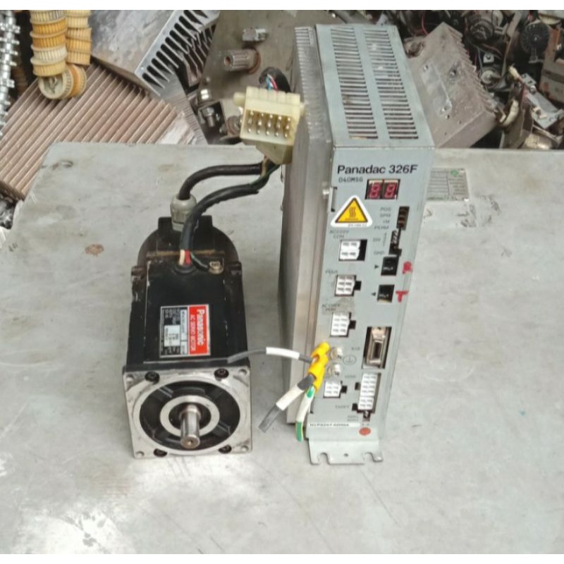 SET AC SERVO PANASONIC 300W 3000RPM PLUS DRIVER