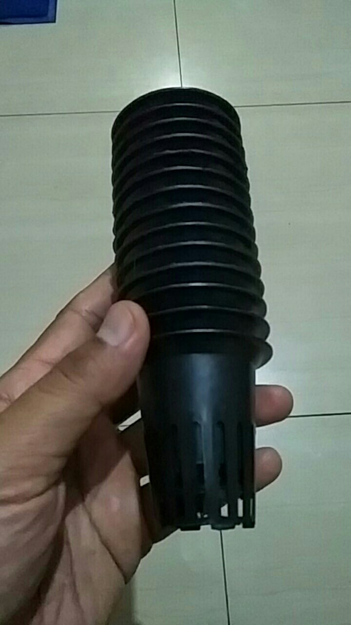Netpot Hidroponik Hitam 5.7cm 5 Lubang
