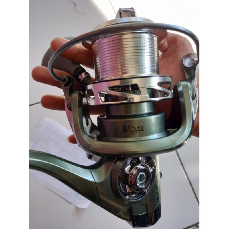 reel pancing laut teratai megalodon 8000-1000