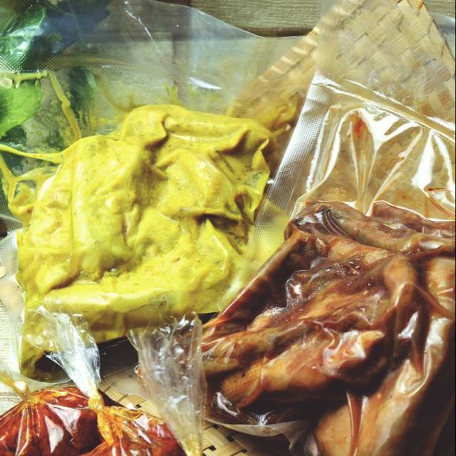 

Ayam goreng manis, asin, Frozen packing vacum