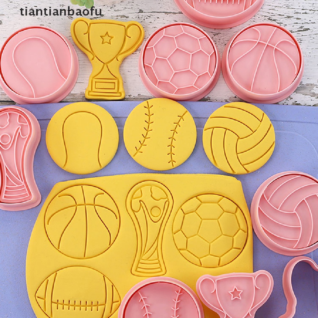 8 Pcs / Set Cetakan Pemotong Kue Fondant Tema Olahraga Sepak Bola