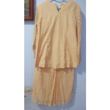 BAJU KEBAYA BATIK SETELAN ATASAN BAWAHAN KUNING LEMON  PRELOVED