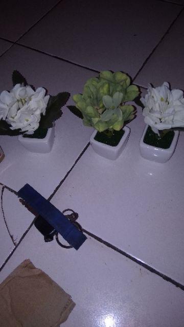 Vas Bunga Mini Unik Bunga Hortensia Artificial Bunga Hias Kecil Tiruan Untuk Pajangan -vbk01