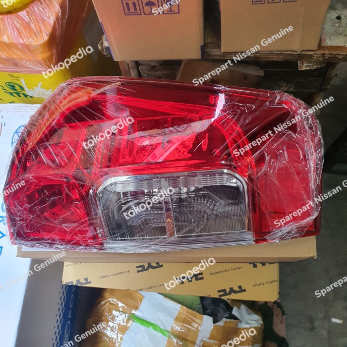 Navara Np300 D23 stop lamp lampu rem belakang Nissan China