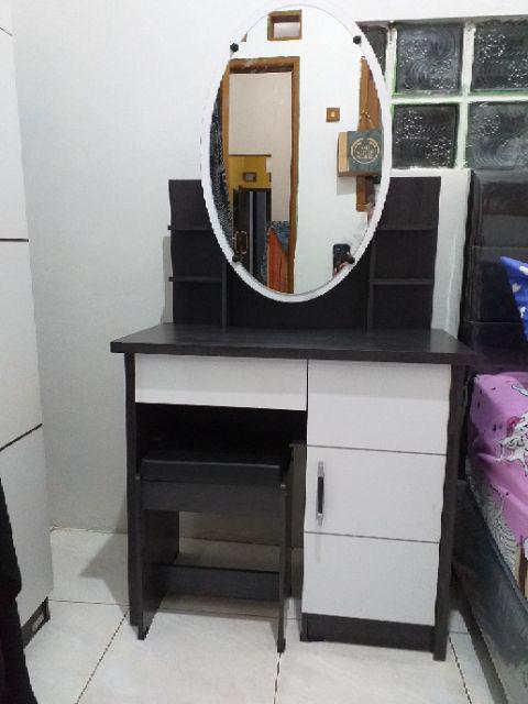 Meja Rias Mr 525