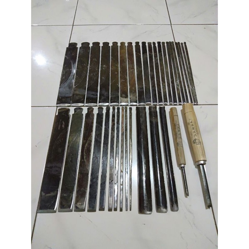 Pahat ukir tatah ukir  bahan baja asli gergaji piringan satu set isi 35bj