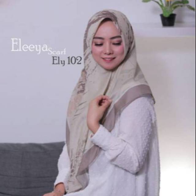 HIJAB SEGIEMPAT MOTIF ELY 102 || Eleeya Scarf