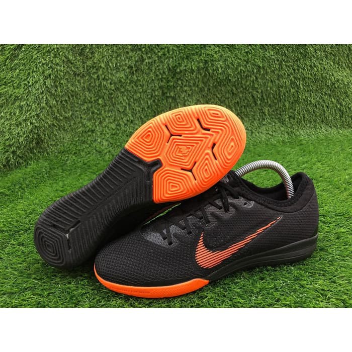 Futsal Nike MercurialX Vapor XII Pro IC - Black Orange