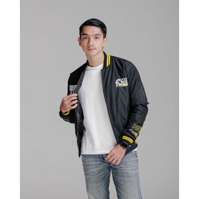 JAKET PRIA - JAKET BOMBER  HITAM MOTHBLESS GRAVITY - JAKET PARASUT PRIA - JAKET OUTDOOR