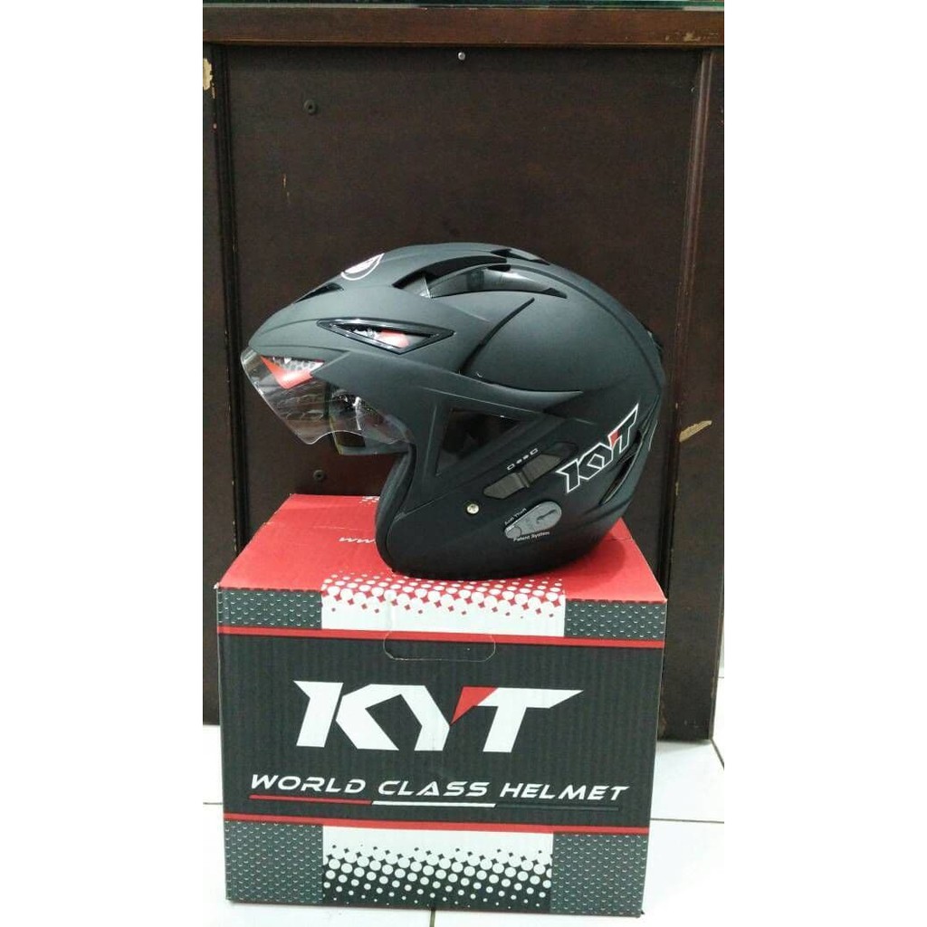 KYT SCORPION KING SOLID