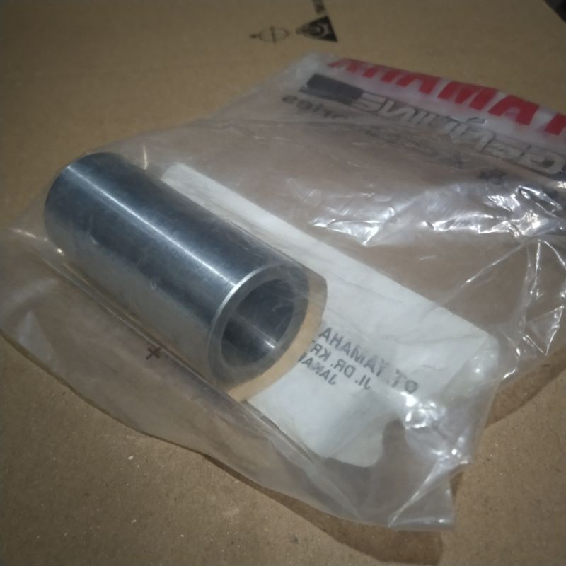 BOS RUMAH ROLER XEON Original Yamaha 90387-16817