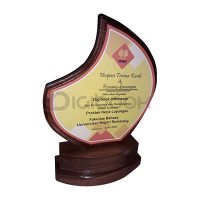 

PLAKAT KAYU - PLAKAT - TROPHY Murah bisa Custom