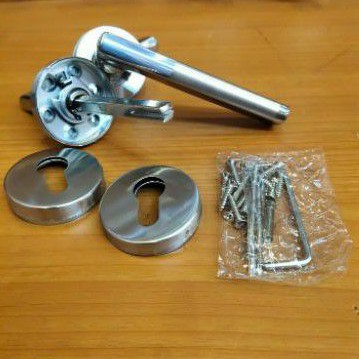 handle pintu kamar tidur standar