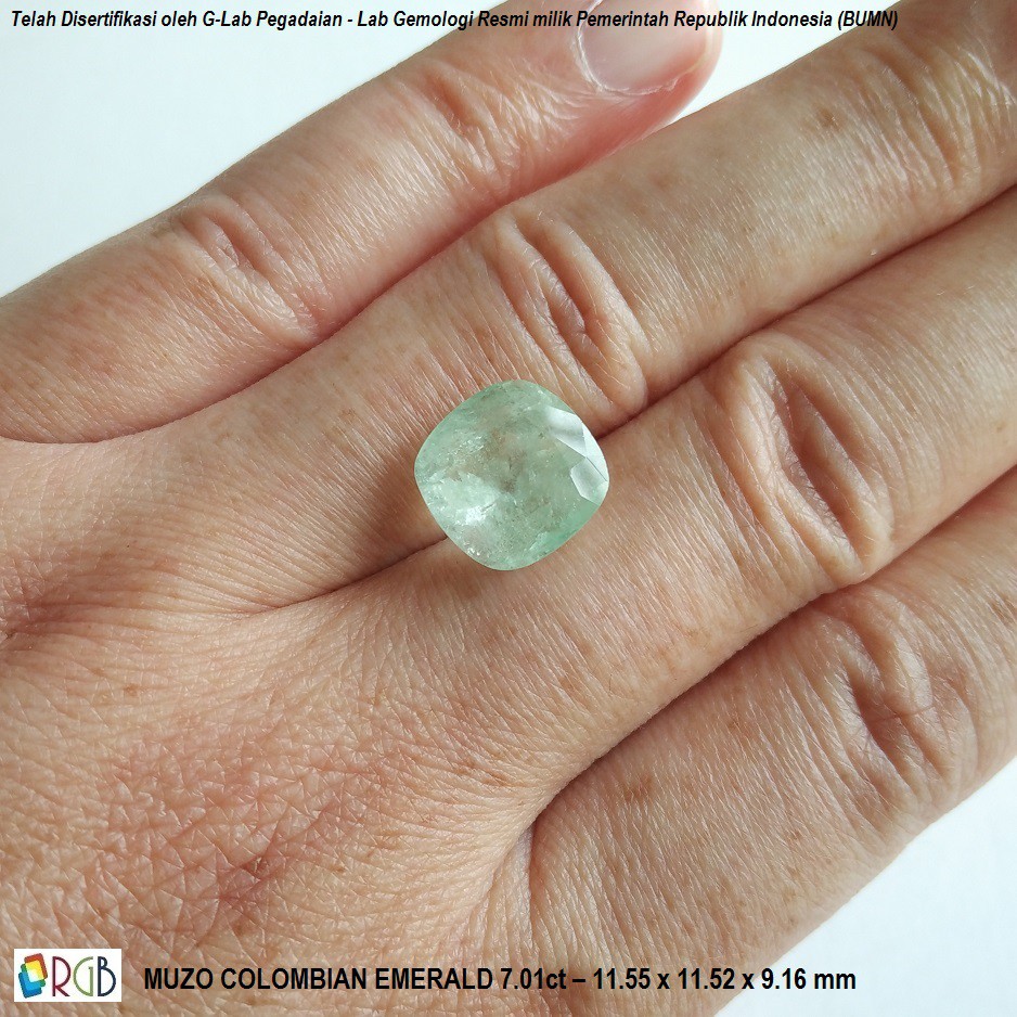 Natural Emerald 7.01 Ct - Muzo Colombia