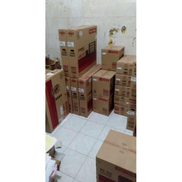 LED Polytron PLD32B1550 32 Inch with Sounbar