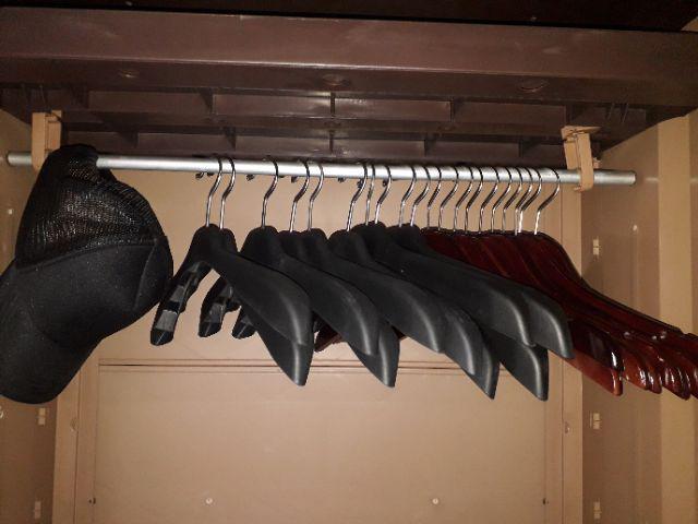 Hanger Jas Hitam Murah 181 (1 Pcs)