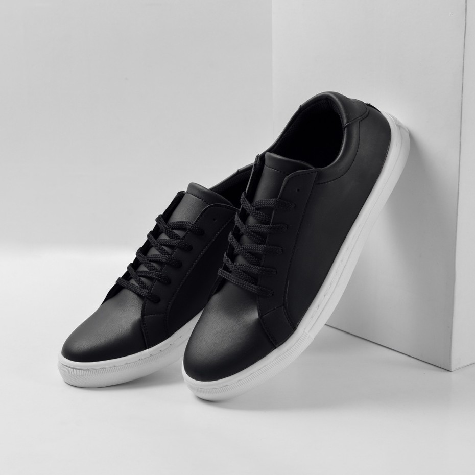 VICTOR BLACK WHITE |ManNeedMe x ARF| Sepatu Sneakers Pria Casual ORI