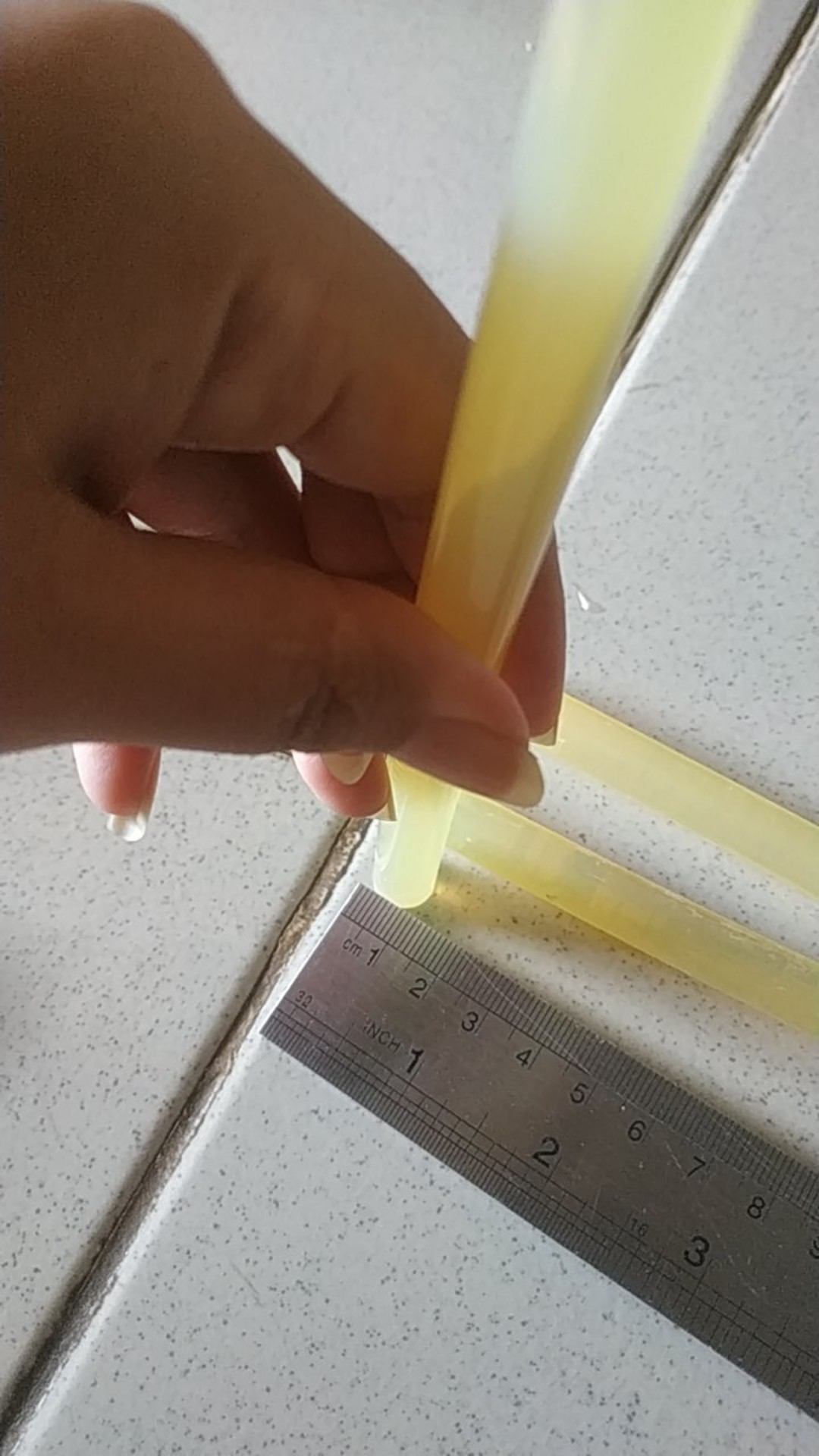 Isi Refill Lem Tembak Besar 10mm X 30cm