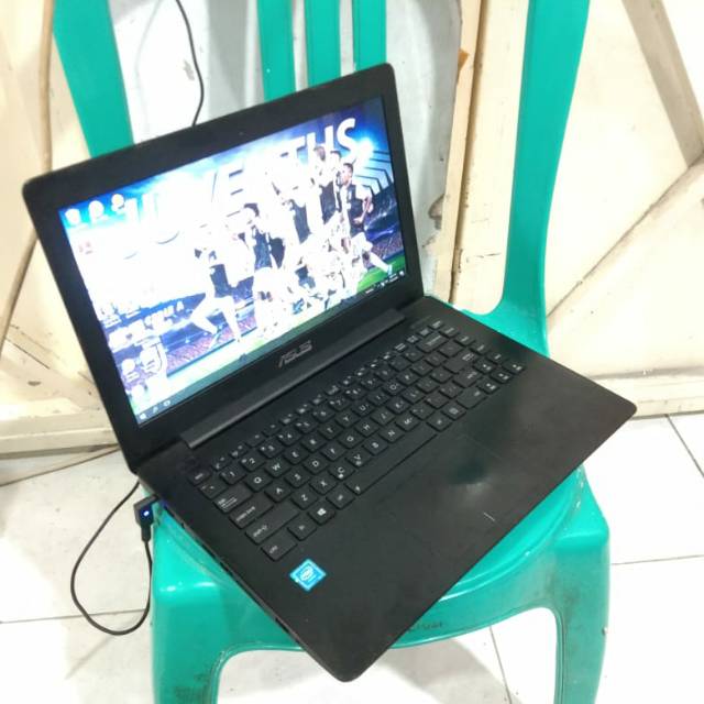 C148 Laptop Asus X453M Ram 2gb HDD 500gb Celeron Slimm