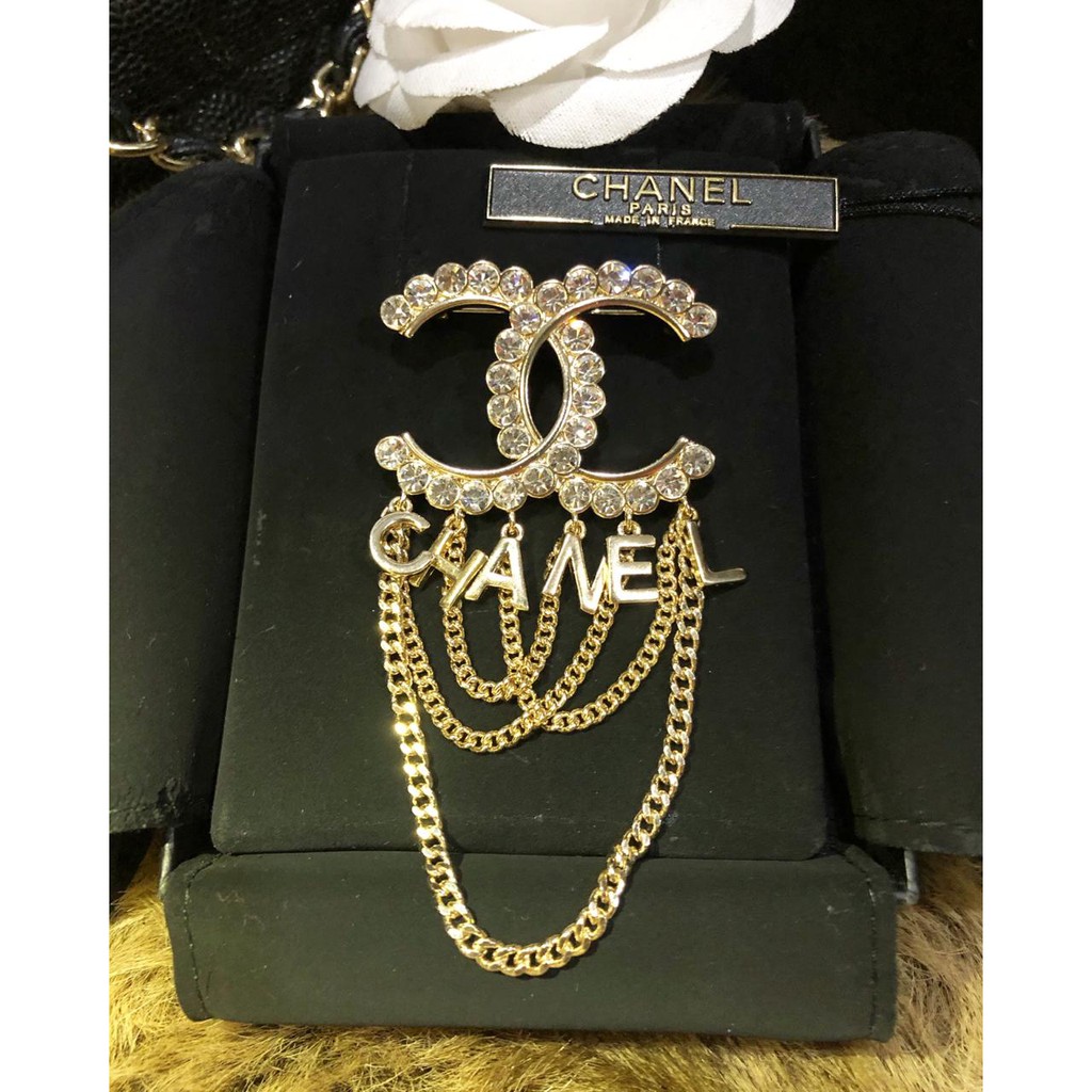 CHANEL BROS BROOCH ORI QUALITY C03 Chandelier Letter Swarovski