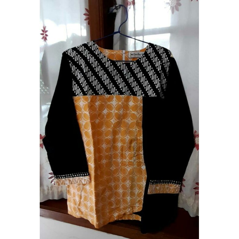 Preloved Batik -BATIK BLOUSE (BY CANTING SOLO)