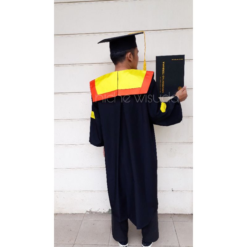 Toga Wisuda UT Orange Komplit sama Map