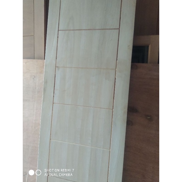 daun pintu triplek minimalis