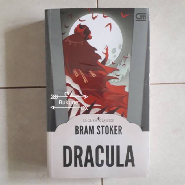 Dracula - Bram Stoker- English Classics