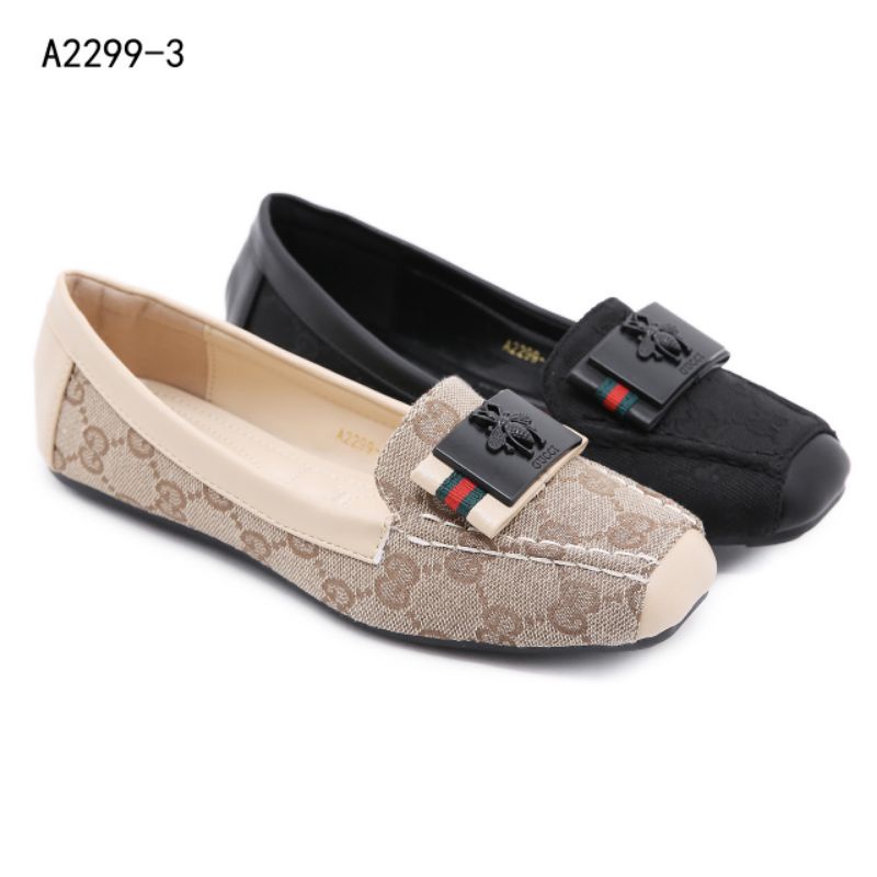 Gucci GG Canvas Bee Flat Shoes #A2299-3#