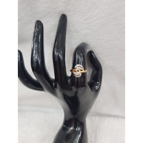 CC827DLM cincin gold model kipas daunan yinyang permata kombinasi emas putih berat 1.550 no 16 d 1.8