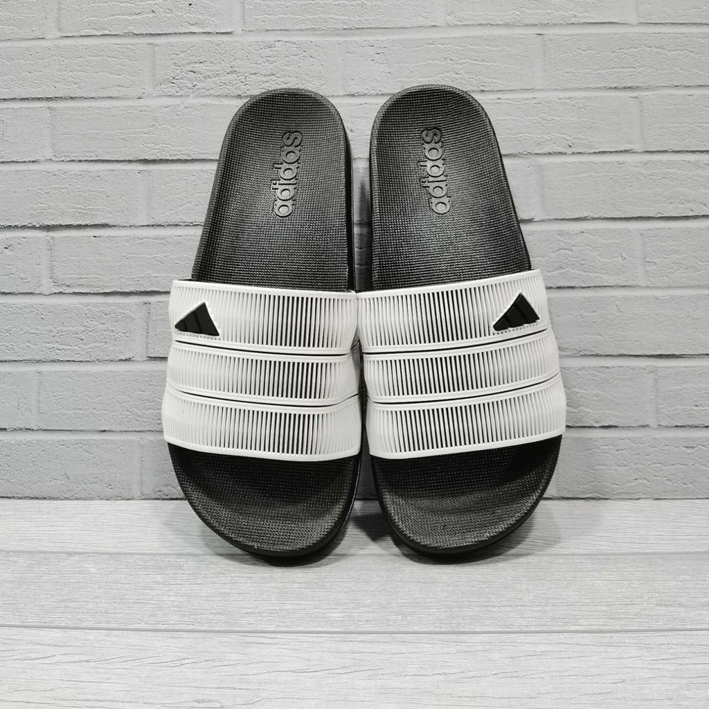 Sendal Slide Adidas Putih Hitam Pria dan Wanita