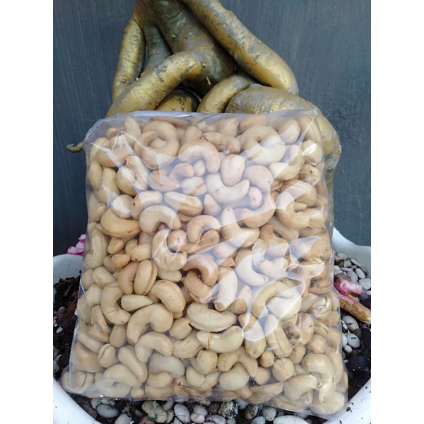 

Kacang Mede 1 Kilo/Mede super/Mede berkualitas/Mede gurih