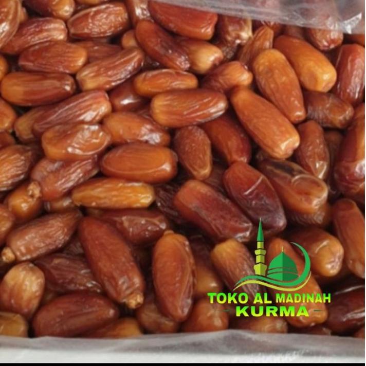 

[KODE KMKRR] Kurma Tunisia / kurma madu 1kg / kurma tunisia madu 1 kg / kurma non tangkai