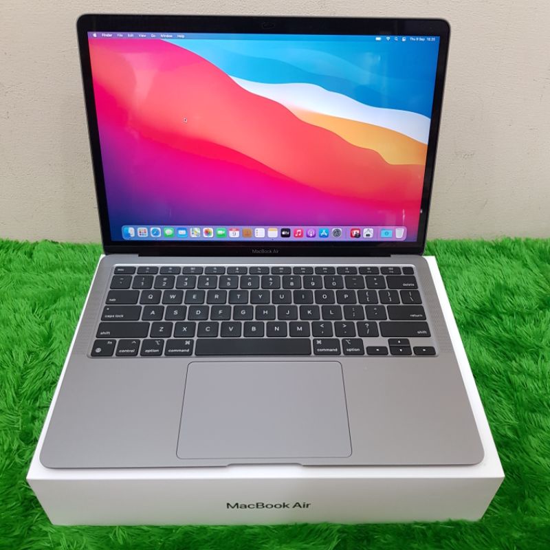 MacBook Air M1 2020 Chip 8GB 256GB 13inch Resmi iBox