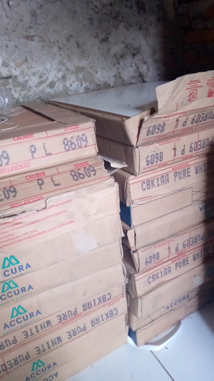 Keramik Lantai Putih 40x40 Kw1 Merk Mulia - Free Ongkir