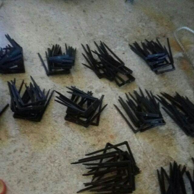 Penjepit Mulsa Plastik 100 Biji