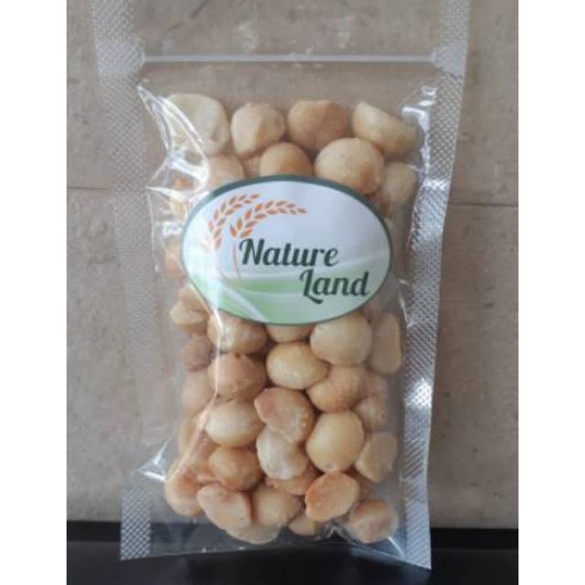 

ROASTED MACADAMIA NUT 100 GR (KACANG MACADAMIA PANGGANG)