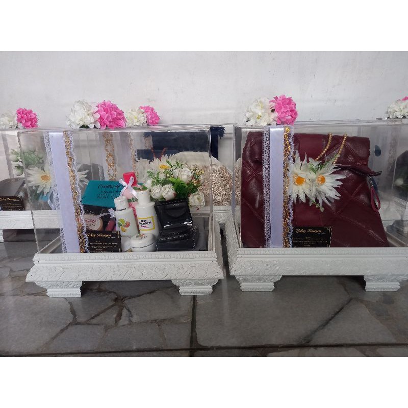 HANTARAN PERNIKAHAN AKRILIK