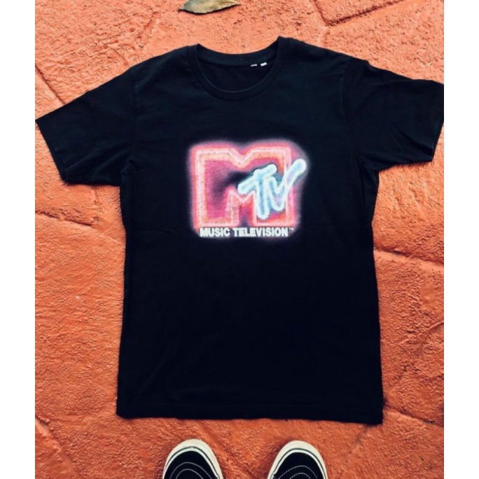 T-Shirt Uniqlo MTV