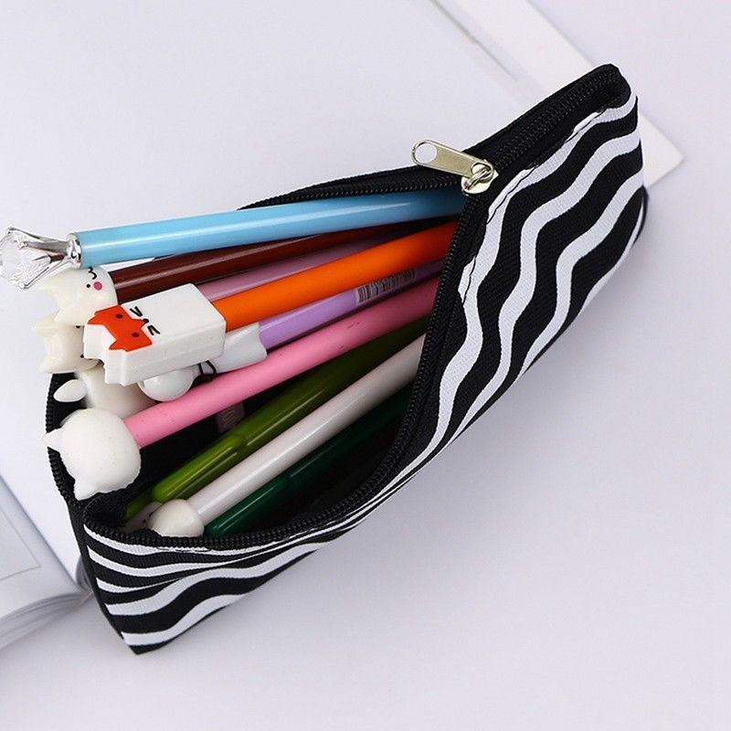 

Perlengkapan Sekolah Yo Yo Simple Black And White Wavy Striped Pencil Case Creative Oxford Bra