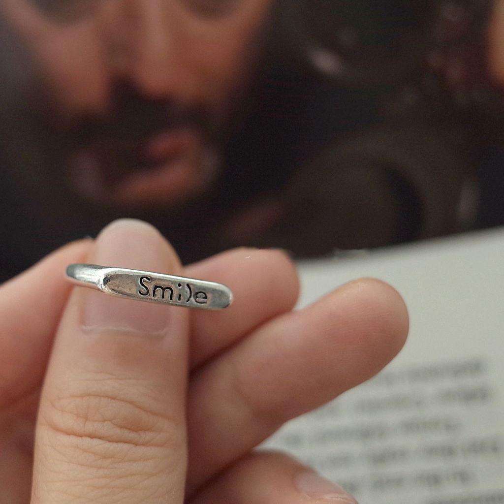 Retro Bahasa Inggris cincin kreatif gaya dingin ceruk terbuka cincin selebriti Internet bermartabat