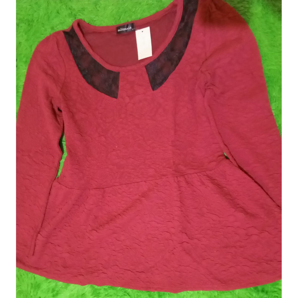 Baju pakaian atasan wanita blouse warna merah lengan panjang